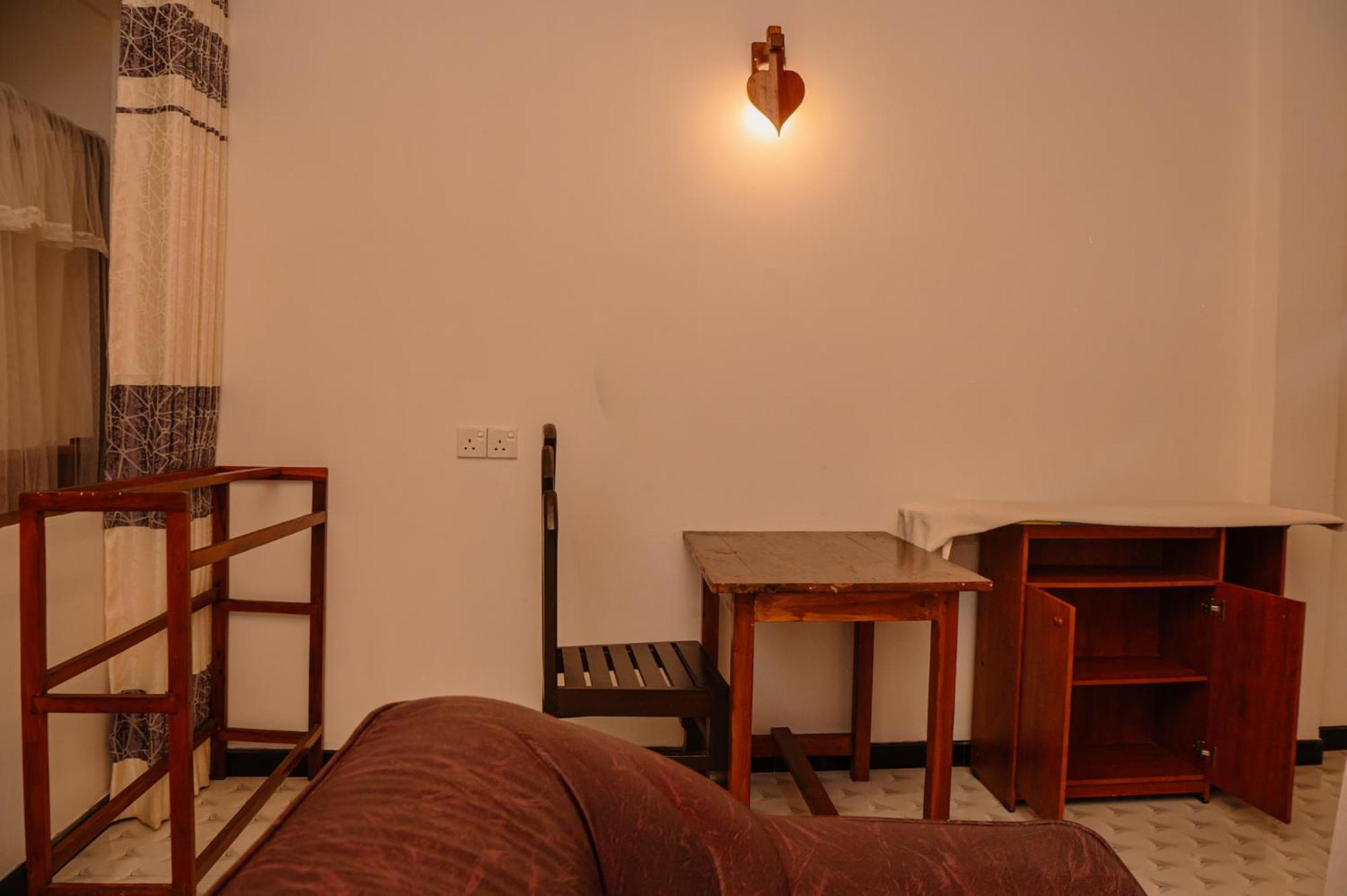 Rekawa Turtle Gate Hotel Tangalle Room photo