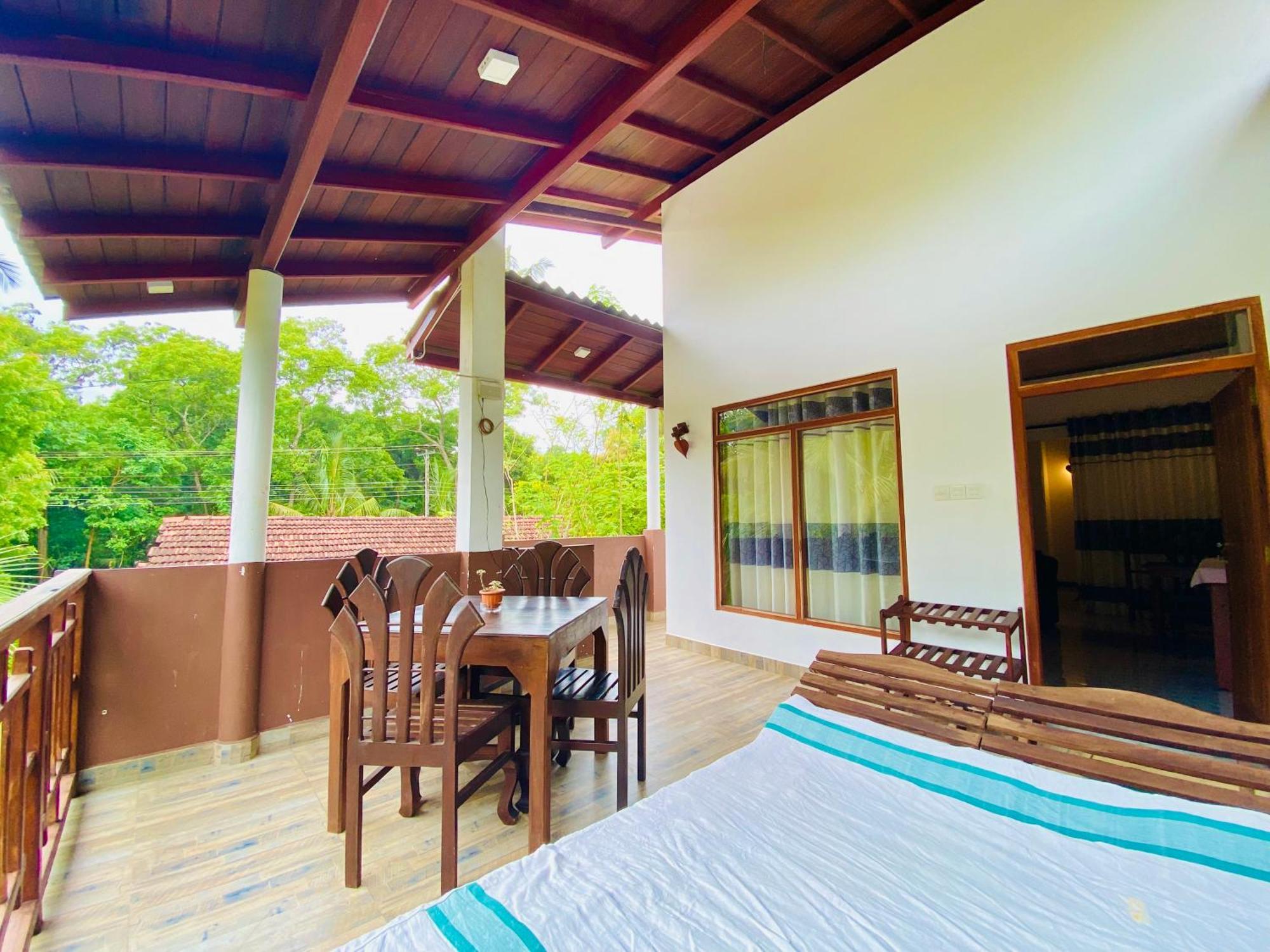 Rekawa Turtle Gate Hotel Tangalle Exterior photo