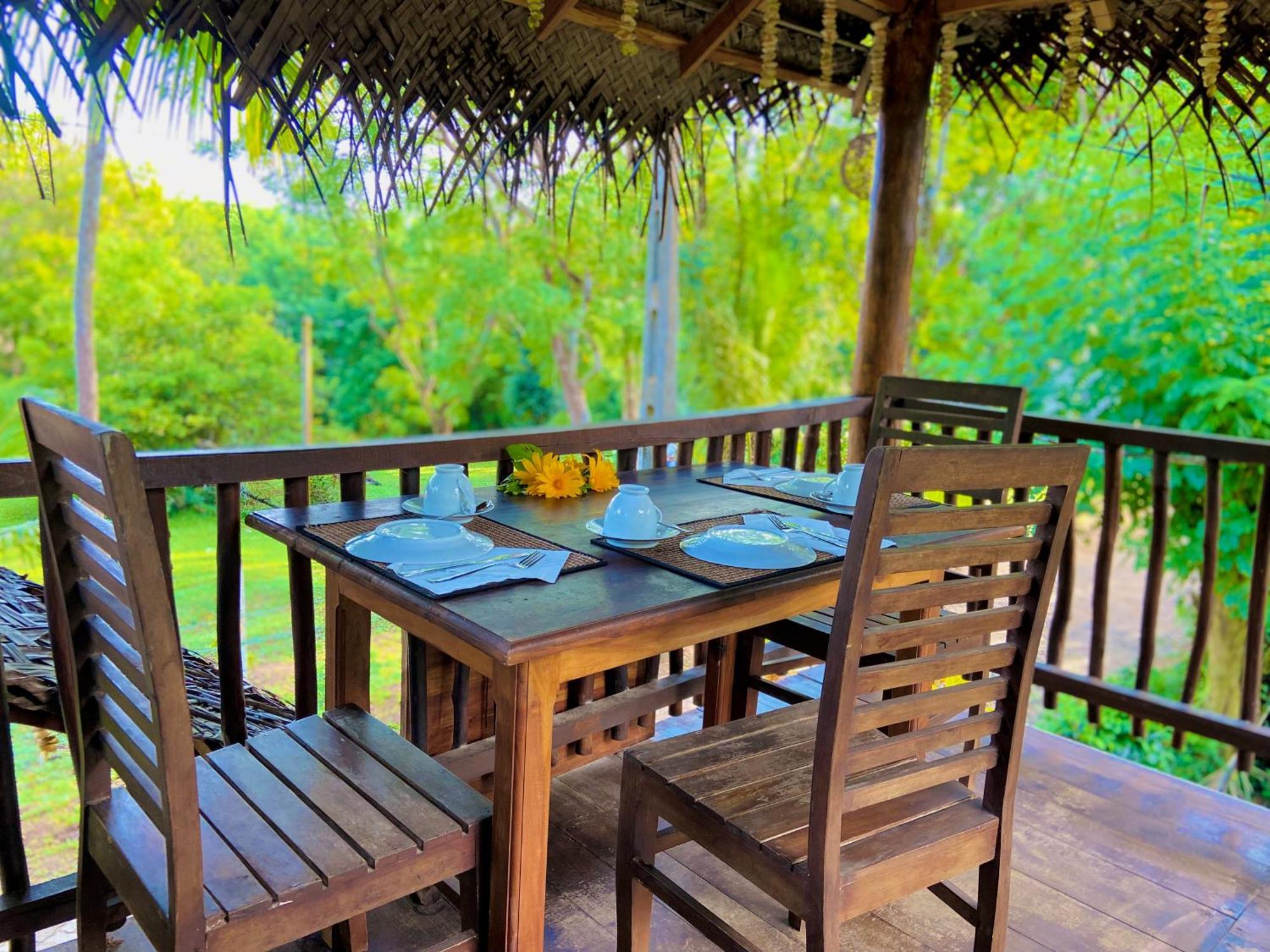 Rekawa Turtle Gate Hotel Tangalle Exterior photo